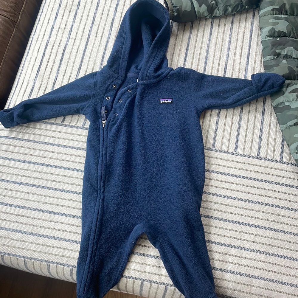 Baby warm jams with hand covers